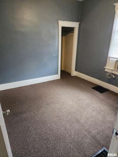 611 CHERRY Street, Carbondale, Illinois 62901, 4 Bedrooms Bedrooms, 0 ,1 BathroomBathrooms,Residential,For Sale,CHERRY,0,RMAEB459581