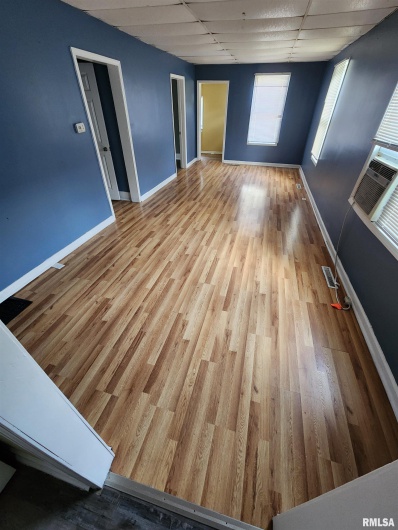 613 CHERRY Street, Carbondale, Illinois 62901, 4 Bedrooms Bedrooms, 0 ,1 BathroomBathrooms,Residential,For Sale,CHERRY,0,RMAEB459582