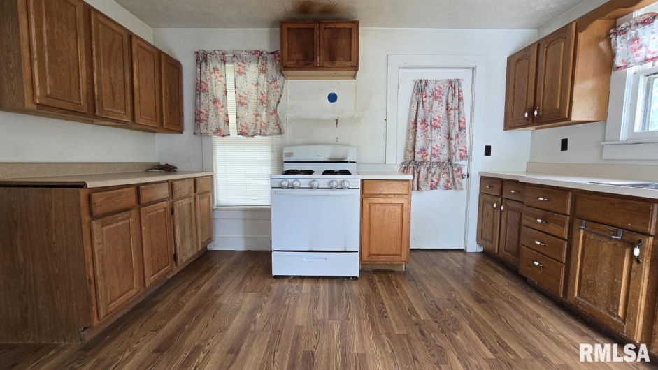 650 Old Route 146 Loop, Vienna, Illinois 62995, 3 Bedrooms Bedrooms, 0 ,1 BathroomBathrooms,Residential,For Sale,Old Route 146,0,RMAEB459706