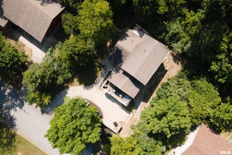 701 CAMPUS Drive, Carbondale, Illinois 62901, 3 Bedrooms Bedrooms, 0 ,2 BathroomsBathrooms,Residential,For Sale,CAMPUS,0,RMAEB459237