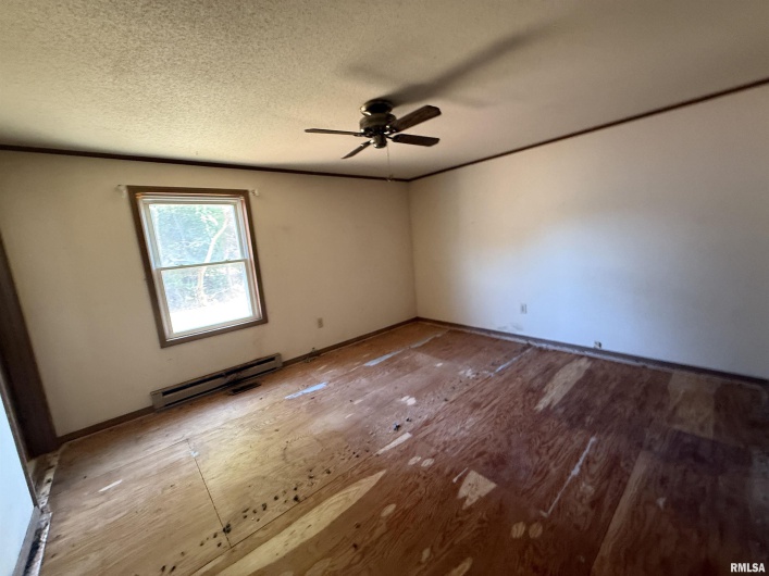 9560 Lessley Road, Sparta, Illinois 62286, 3 Bedrooms Bedrooms, 0 ,2 BathroomsBathrooms,Residential,For Sale,Lessley,0,RMAEB459230