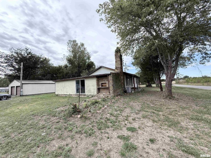 9560 Lessley Road, Sparta, Illinois 62286, 3 Bedrooms Bedrooms, 0 ,2 BathroomsBathrooms,Residential,For Sale,Lessley,0,RMAEB459230