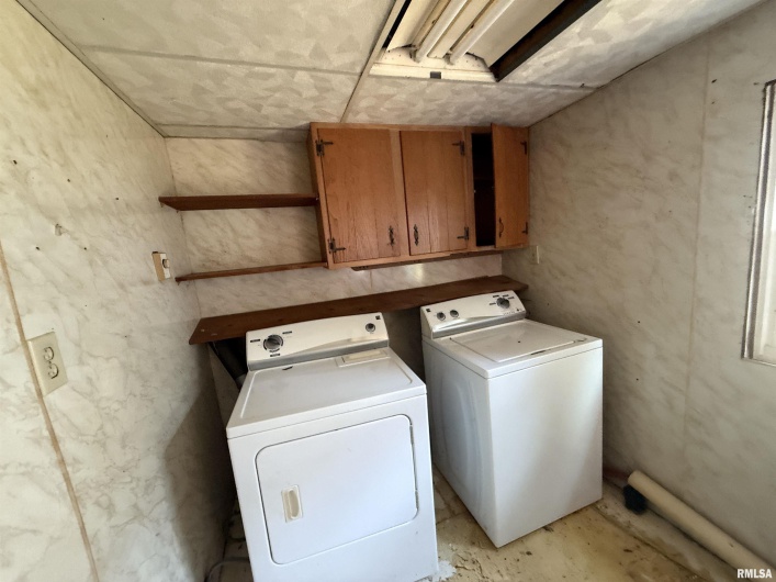 9560 Lessley Road, Sparta, Illinois 62286, 3 Bedrooms Bedrooms, 0 ,2 BathroomsBathrooms,Residential,For Sale,Lessley,0,RMAEB459230