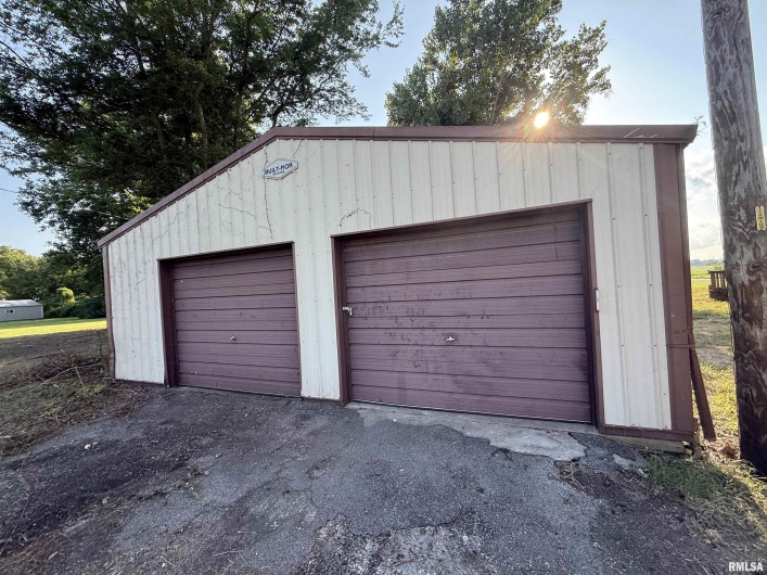 9560 Lessley Road, Sparta, Illinois 62286, 3 Bedrooms Bedrooms, 0 ,2 BathroomsBathrooms,Residential,For Sale,Lessley,0,RMAEB459230