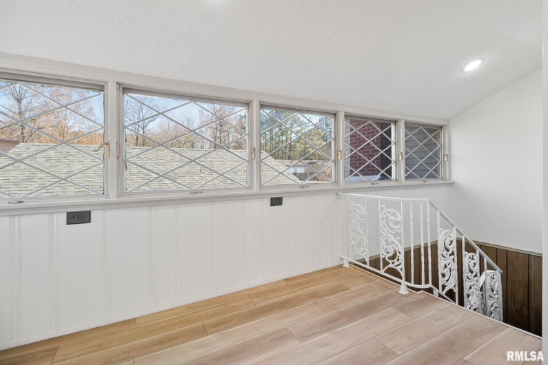 1510 DIVISION Street, Carterville, Illinois 62918, 2 Bedrooms Bedrooms, 0 ,2 BathroomsBathrooms,Residential,For Sale,DIVISION,0,RMAQC4269709