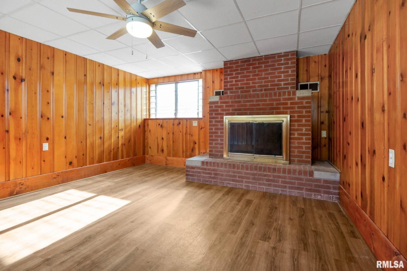 1510 DIVISION Street, Carterville, Illinois 62918, 2 Bedrooms Bedrooms, 0 ,2 BathroomsBathrooms,Residential,For Sale,DIVISION,0,RMAQC4269709