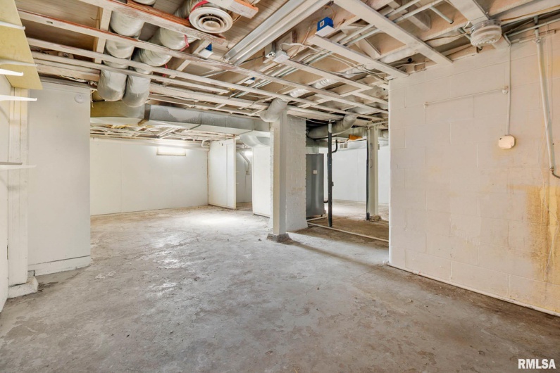 1510 DIVISION Street, Carterville, Illinois 62918, 2 Bedrooms Bedrooms, 0 ,2 BathroomsBathrooms,Residential,For Sale,DIVISION,0,RMAQC4269709