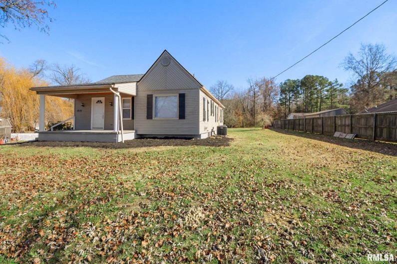 1510 DIVISION Street, Carterville, Illinois 62918, 2 Bedrooms Bedrooms, 0 ,2 BathroomsBathrooms,Residential,For Sale,DIVISION,0,RMAQC4269709