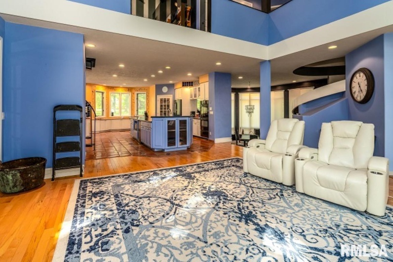 412 WAGON WHEEL Road, Carbondale, Illinois 62901, 6 Bedrooms Bedrooms, 0 ,4 BathroomsBathrooms,Residential,For Sale,WAGON WHEEL,0,RMAEB460625