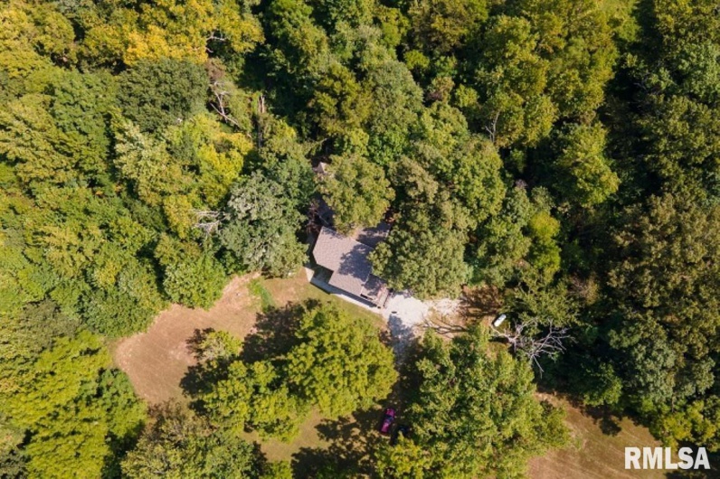 412 WAGON WHEEL Road, Carbondale, Illinois 62901, 6 Bedrooms Bedrooms, 0 ,4 BathroomsBathrooms,Residential,For Sale,WAGON WHEEL,0,RMAEB460625