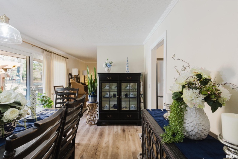 100 Prairie Road, Carterville, Illinois 62918, 3 Bedrooms Bedrooms, 0 ,2 BathroomsBathrooms,Residential,For Sale,Prairie,0,RMAEB460631