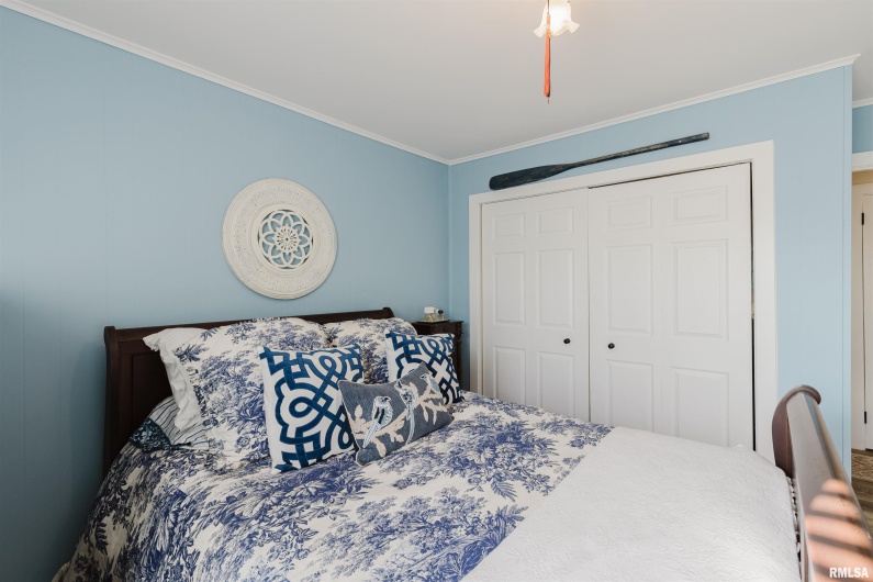 100 Prairie Road, Carterville, Illinois 62918, 3 Bedrooms Bedrooms, 0 ,2 BathroomsBathrooms,Residential,For Sale,Prairie,0,RMAEB460631