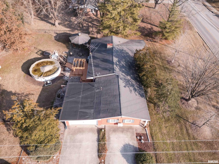 100 Prairie Road, Carterville, Illinois 62918, 3 Bedrooms Bedrooms, 0 ,2 BathroomsBathrooms,Residential,For Sale,Prairie,0,RMAEB460631