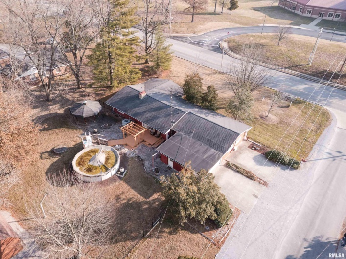 100 Prairie Road, Carterville, Illinois 62918, 3 Bedrooms Bedrooms, 0 ,2 BathroomsBathrooms,Residential,For Sale,Prairie,0,RMAEB460631