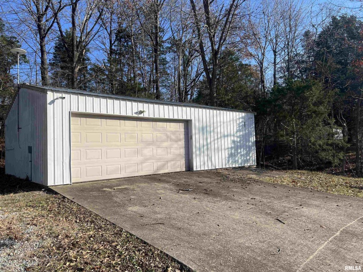 611 SUNSET Drive, Marion, Illinois 62959, 0 , 0 ,0,Land,For Sale,SUNSET,0,RMAEB460626