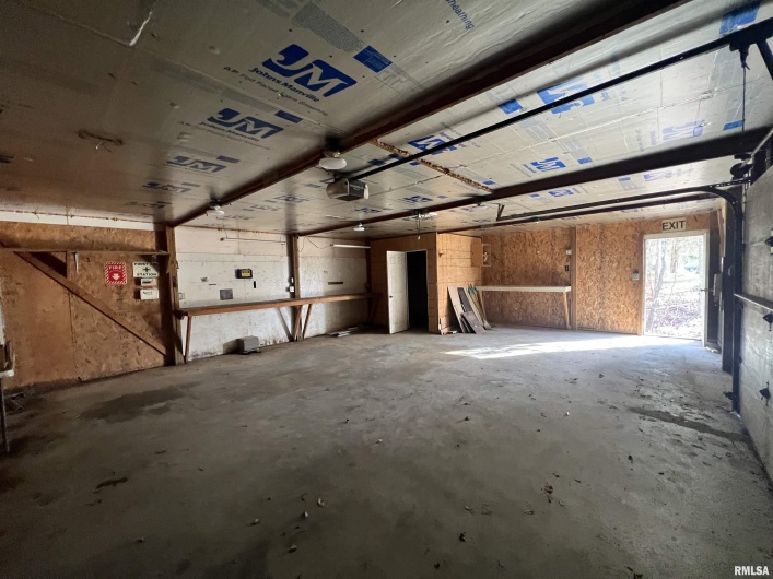 611 SUNSET Drive, Marion, Illinois 62959, 0 , 0 ,0,Land,For Sale,SUNSET,0,RMAEB460626