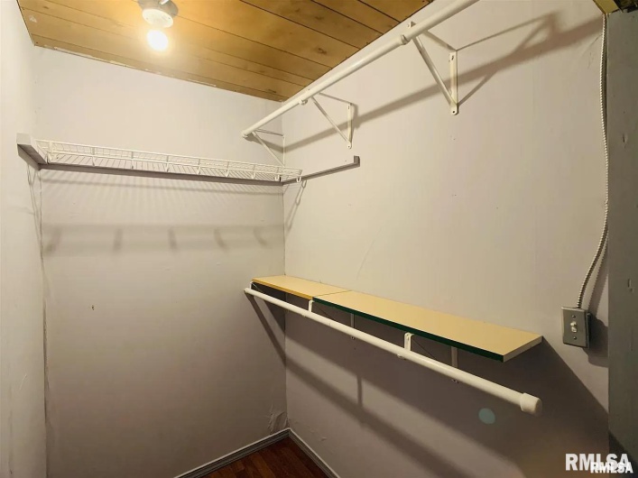 716 POPLAR Street, Harrisburg, Illinois 62946, 2 Bedrooms Bedrooms, 0 ,1 BathroomBathrooms,Residential,For Sale,POPLAR,0,RMAQC4269745