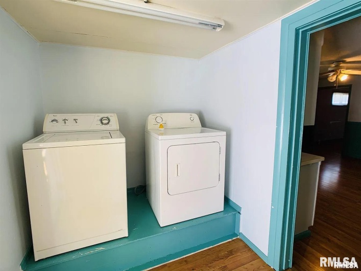 716 POPLAR Street, Harrisburg, Illinois 62946, 2 Bedrooms Bedrooms, 0 ,1 BathroomBathrooms,Residential,For Sale,POPLAR,0,RMAQC4269745