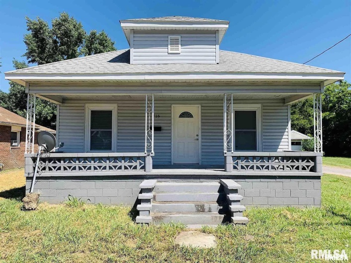 716 POPLAR Street, Harrisburg, Illinois 62946, 2 Bedrooms Bedrooms, 0 ,1 BathroomBathrooms,Residential,For Sale,POPLAR,0,RMAQC4269745
