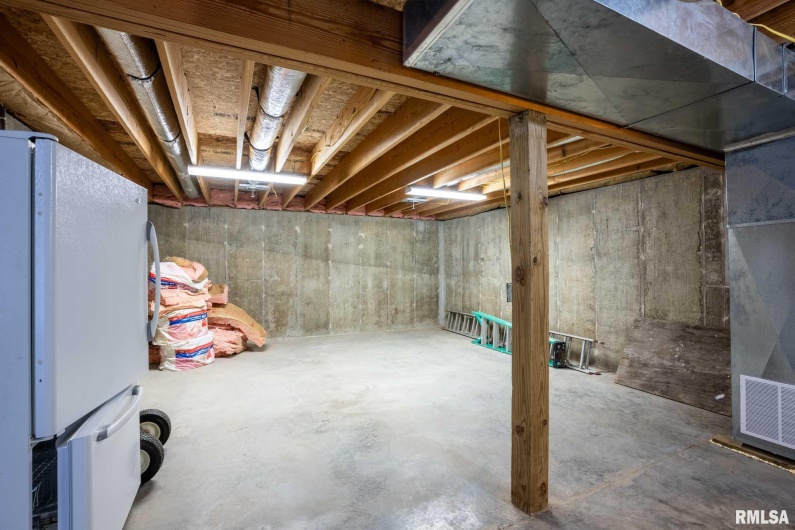 450 Clark School Road, DeSoto, Illinois 62924, 1 Bedroom Bedrooms, 0 ,2 BathroomsBathrooms,Residential,For Sale,Clark School,0,RMAQC4269747