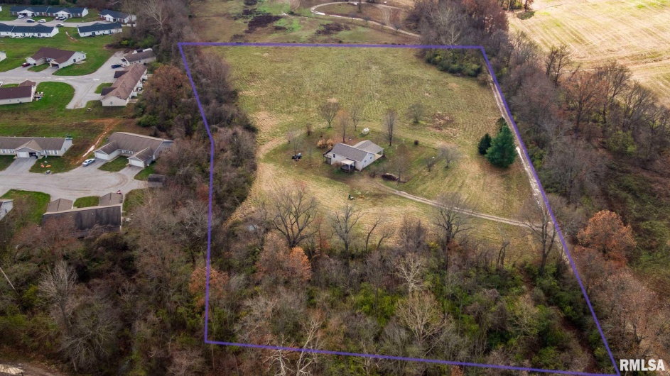 450 Clark School Road, DeSoto, Illinois 62924, 1 Bedroom Bedrooms, 0 ,2 BathroomsBathrooms,Residential,For Sale,Clark School,0,RMAQC4269747