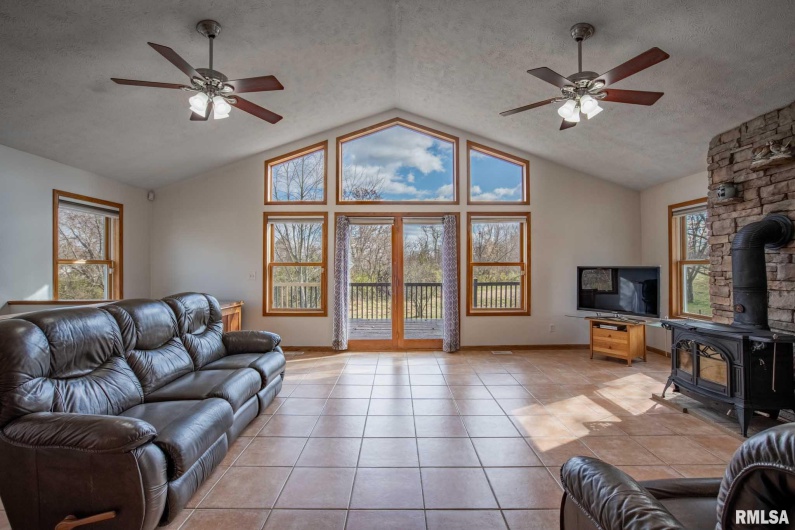 450 Clark School Road, DeSoto, Illinois 62924, 1 Bedroom Bedrooms, 0 ,2 BathroomsBathrooms,Residential,For Sale,Clark School,0,RMAQC4269747