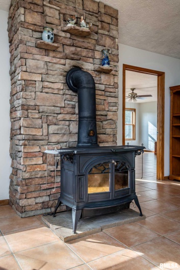 450 Clark School Road, DeSoto, Illinois 62924, 1 Bedroom Bedrooms, 0 ,2 BathroomsBathrooms,Residential,For Sale,Clark School,0,RMAQC4269747