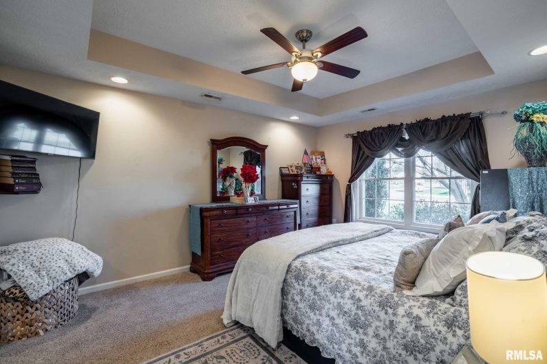 411 PRINCE Lane, Herrin, Illinois 62948, 4 Bedrooms Bedrooms, 0 ,2 BathroomsBathrooms,Residential,For Sale,PRINCE,0,RMAQC4269749