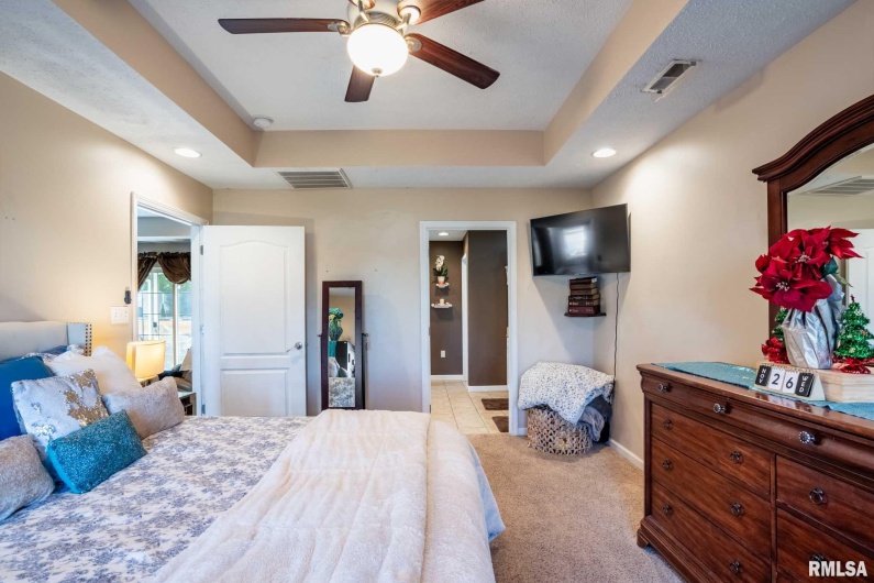 411 PRINCE Lane, Herrin, Illinois 62948, 4 Bedrooms Bedrooms, 0 ,2 BathroomsBathrooms,Residential,For Sale,PRINCE,0,RMAQC4269749