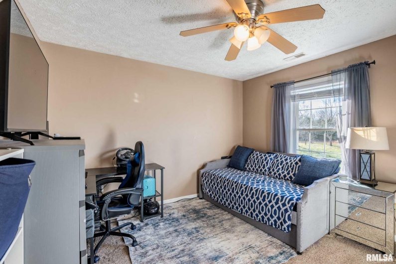 411 PRINCE Lane, Herrin, Illinois 62948, 4 Bedrooms Bedrooms, 0 ,2 BathroomsBathrooms,Residential,For Sale,PRINCE,0,RMAQC4269749