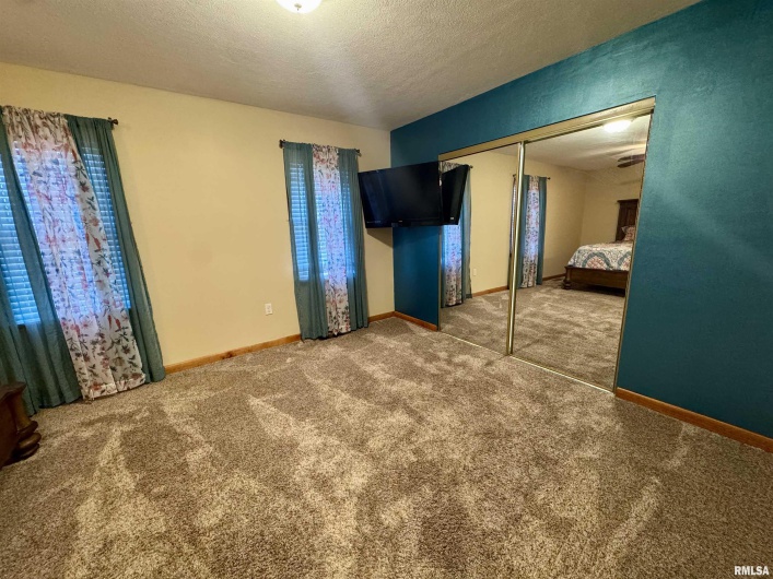 216 HUBBARD Avenue, Goreville, Illinois 62939, 2 Bedrooms Bedrooms, 0 ,1 BathroomBathrooms,Residential,For Sale,HUBBARD,0,RMAQC4269750