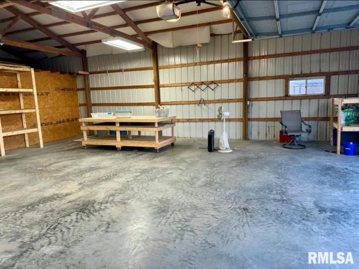 216 HUBBARD Avenue, Goreville, Illinois 62939, 2 Bedrooms Bedrooms, 0 ,1 BathroomBathrooms,Residential,For Sale,HUBBARD,0,RMAQC4269750