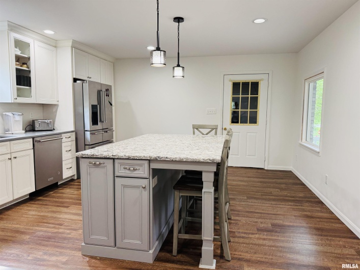 111 Stork Street, Anna, Illinois 62906-0000, 3 Bedrooms Bedrooms, 0 ,2 BathroomsBathrooms,Residential,For Sale,Stork,0,RMAEB457785