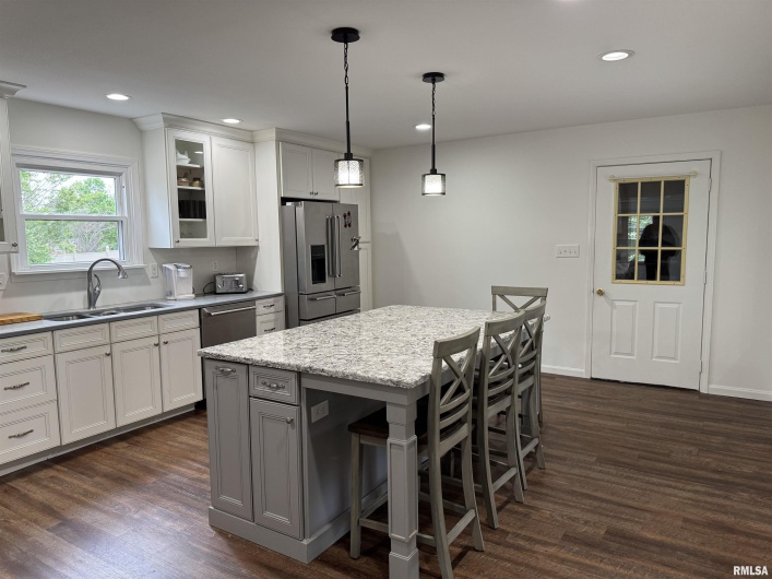 111 Stork Street, Anna, Illinois 62906-0000, 3 Bedrooms Bedrooms, 0 ,2 BathroomsBathrooms,Residential,For Sale,Stork,0,RMAEB457785