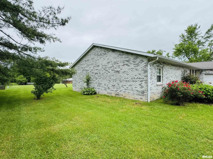 111 Stork Street, Anna, Illinois 62906-0000, 3 Bedrooms Bedrooms, 0 ,2 BathroomsBathrooms,Residential,For Sale,Stork,0,RMAEB457785