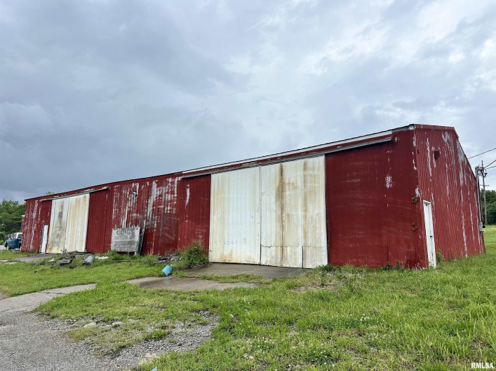 201 Barnett Street, Harrisburg, Illinois 62946, 0 , 0 ,0,Commercial Sale,For Sale,Barnett,0,RMAEB457812