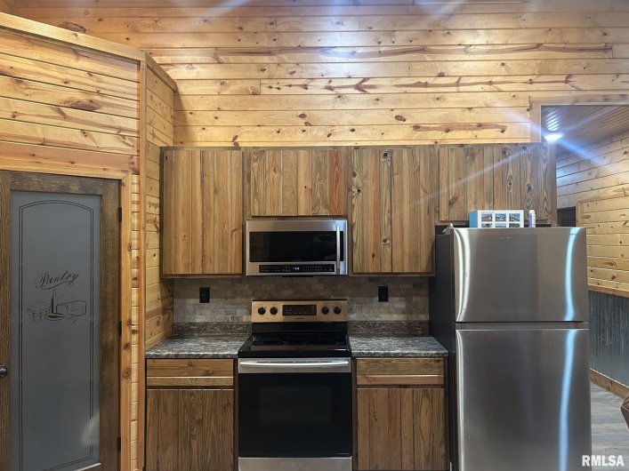 40 Presley Loop, Golconda, Illinois 62938, 3 Bedrooms Bedrooms, 0 ,2 BathroomsBathrooms,Residential,For Sale,Presley,0,RMAEB460638