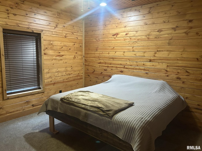 40 Presley Loop, Golconda, Illinois 62938, 3 Bedrooms Bedrooms, 0 ,2 BathroomsBathrooms,Residential,For Sale,Presley,0,RMAEB460638