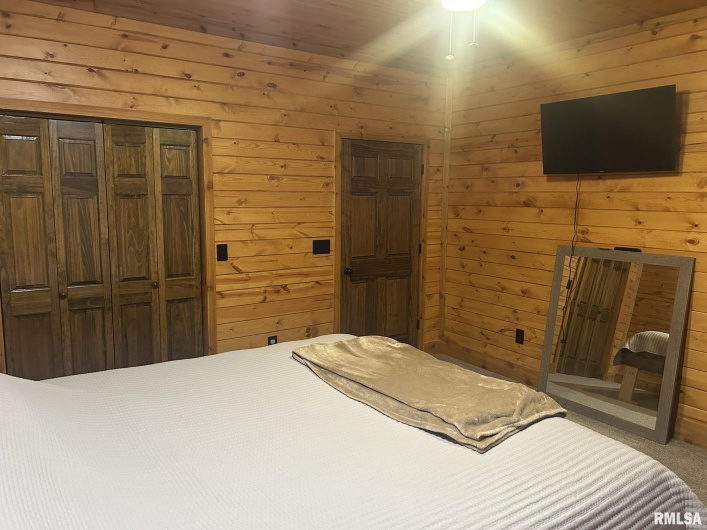 40 Presley Loop, Golconda, Illinois 62938, 3 Bedrooms Bedrooms, 0 ,2 BathroomsBathrooms,Residential,For Sale,Presley,0,RMAEB460638