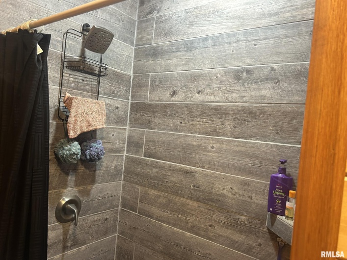 40 Presley Loop, Golconda, Illinois 62938, 3 Bedrooms Bedrooms, 0 ,2 BathroomsBathrooms,Residential,For Sale,Presley,0,RMAEB460638