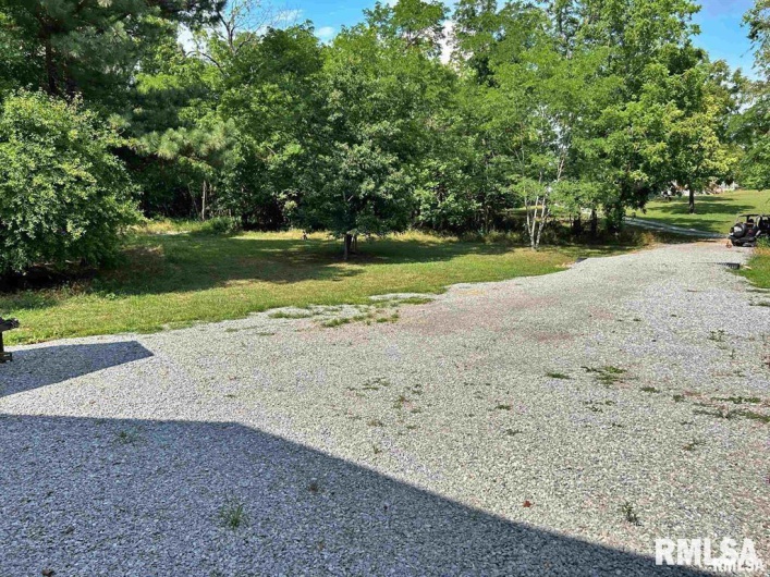 40 Presley Loop, Golconda, Illinois 62938, 3 Bedrooms Bedrooms, 0 ,2 BathroomsBathrooms,Residential,For Sale,Presley,0,RMAEB460638