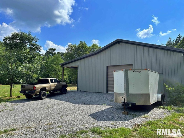 40 Presley Loop, Golconda, Illinois 62938, 3 Bedrooms Bedrooms, 0 ,2 BathroomsBathrooms,Residential,For Sale,Presley,0,RMAEB460638