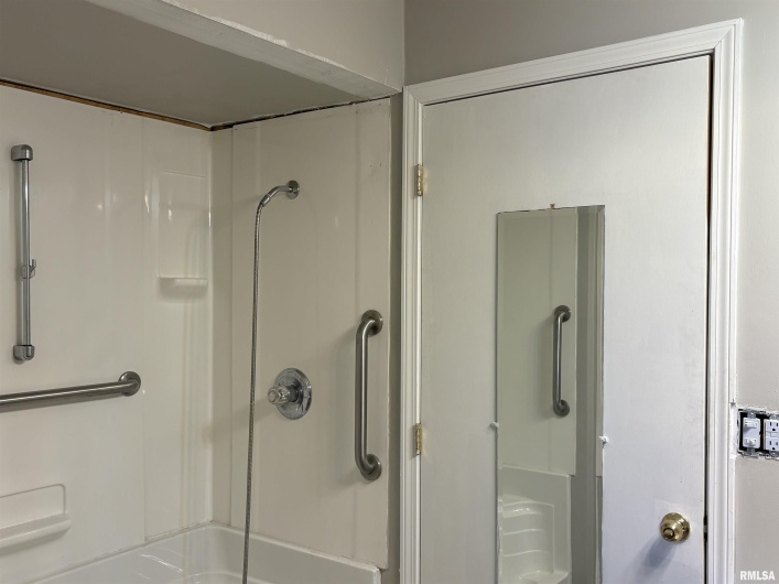 1010 Steven Lane, Murphysboro, Illinois 62966, 2 Bedrooms Bedrooms, 0 ,1 BathroomBathrooms,Residential,For Sale,Steven,0,RMAEB460641