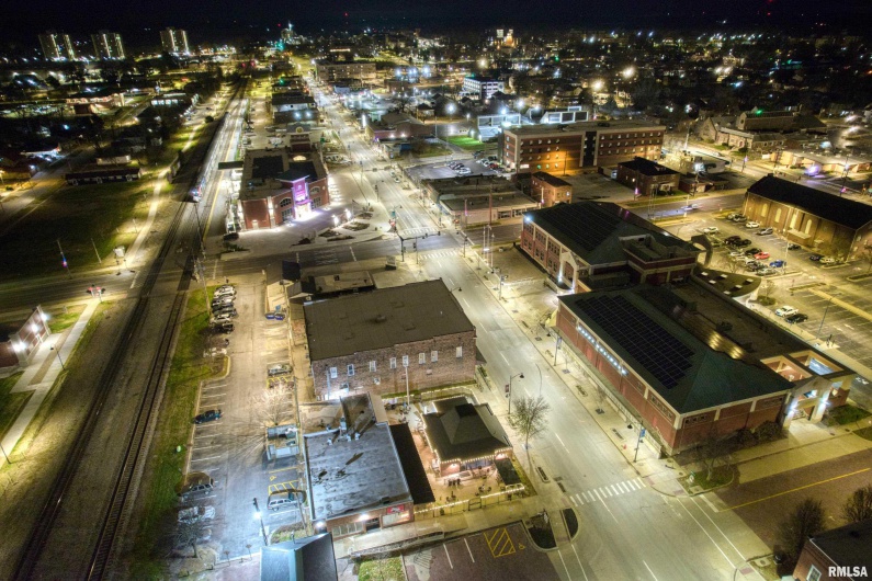 101 MONROE Street, Carbondale, Illinois 62901, 0 , 0 ,0,Commercial Sale,For Sale,MONROE,0,RMAEB460589