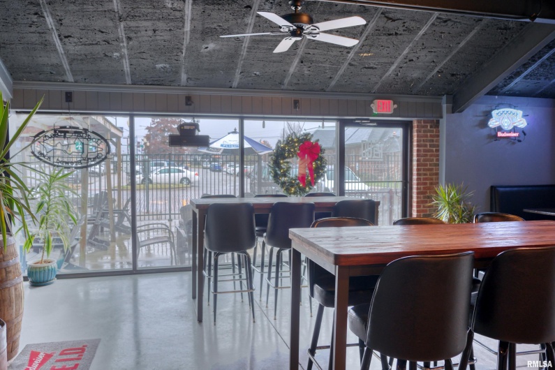 101 MONROE Street, Carbondale, Illinois 62901, 0 , 0 ,0,Commercial Sale,For Sale,MONROE,0,RMAEB460589