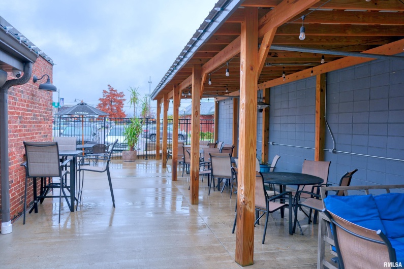 101 MONROE Street, Carbondale, Illinois 62901, 0 , 0 ,0,Commercial Sale,For Sale,MONROE,0,RMAEB460589