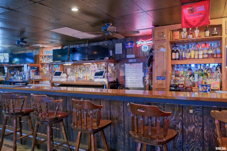 101 MONROE Street, Carbondale, Illinois 62901, 0 , 0 ,0,Commercial Sale,For Sale,MONROE,0,RMAEB460589