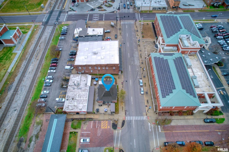 101 MONROE Street, Carbondale, Illinois 62901, 0 , 0 ,0,Commercial Sale,For Sale,MONROE,0,RMAEB460589