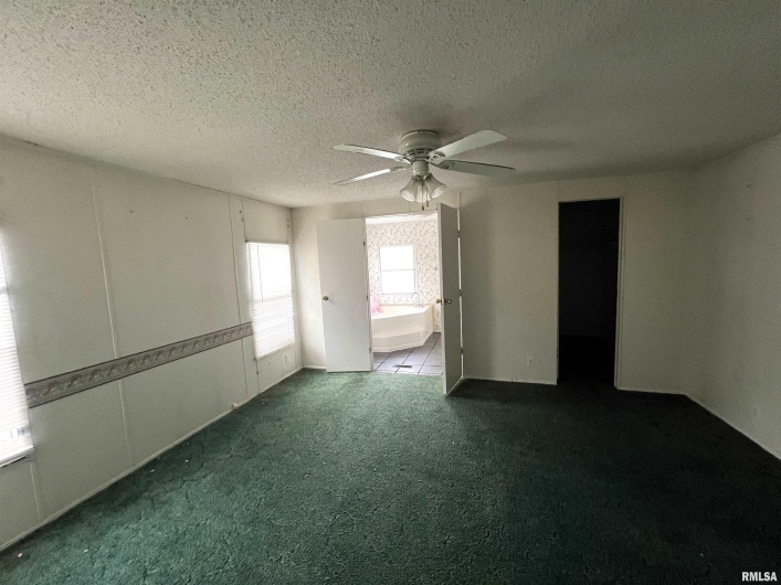 112 Old Marion Road, Goreville, Illinois 62939, 2 Bedrooms Bedrooms, 0 ,2 BathroomsBathrooms,Residential,For Sale,Old Marion,0,RMAEB460648