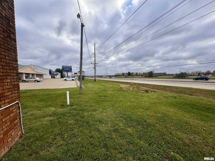 3907 Ernestine Drive, Marion, Illinois 62959, 0 , 0 ,0,Commercial Sale,For Sale,Ernestine,0,RMAEB460649